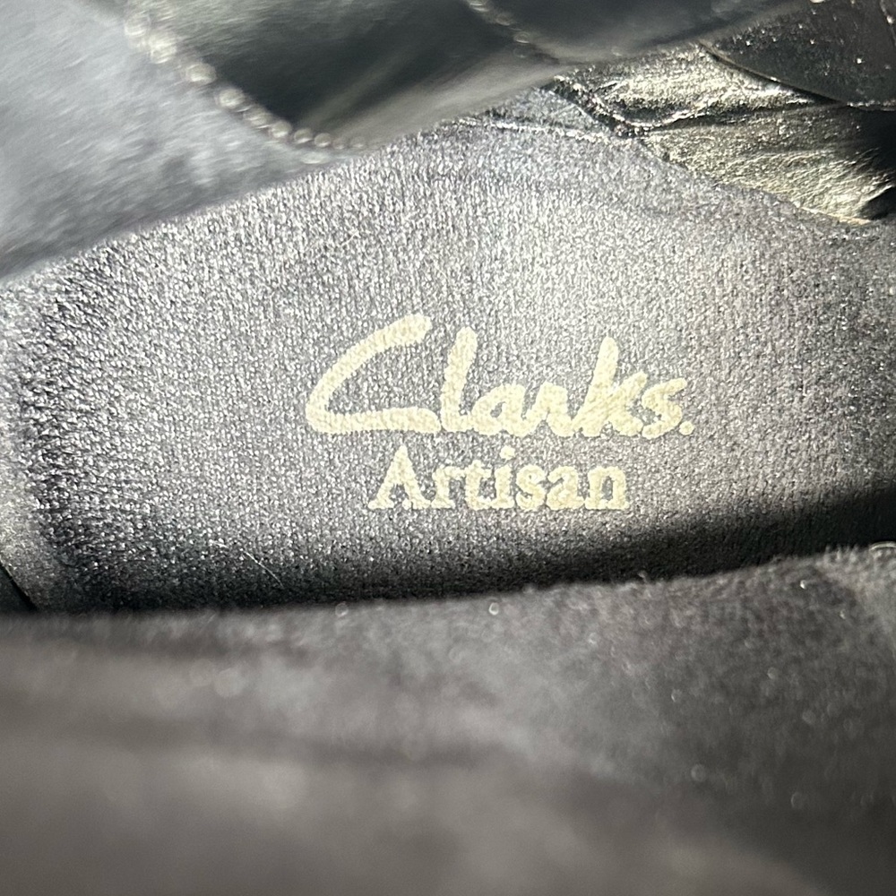 Clarks Charcoal & Black Boots size 8.5 - Picture 4 of 13